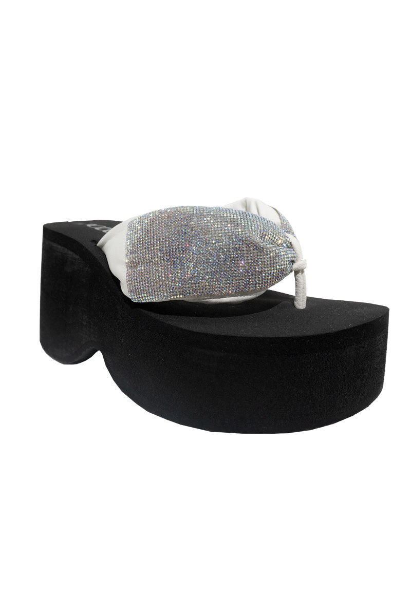 PLATAFORMAS EN ESPUMA TRESPUNTADA