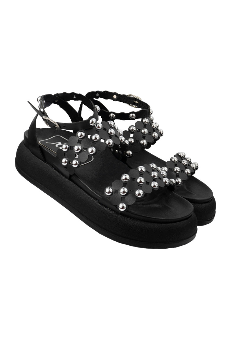 SANDALIAS TIPO PLATAFORMA  CON TACHES