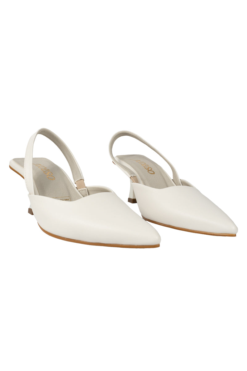 TACÓN STILETTO EN PUNTA